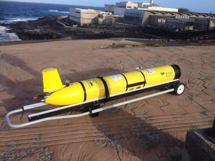 Modelo de planeador submarino autónomo